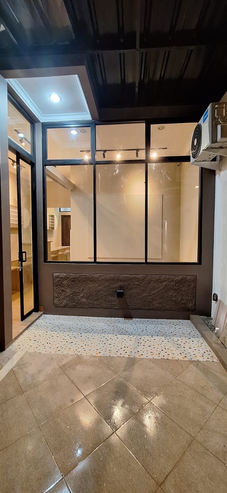 Renovasi Interior & Fit-Out Nail Salon — 11